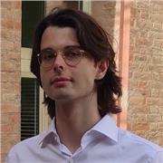 Laureato Magistrale in Fisica Teorica con il massimo dei voti, offro lezioni private di Matematica e Fisica